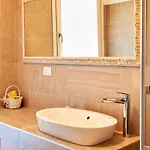 Promessi Sposi By Interhome